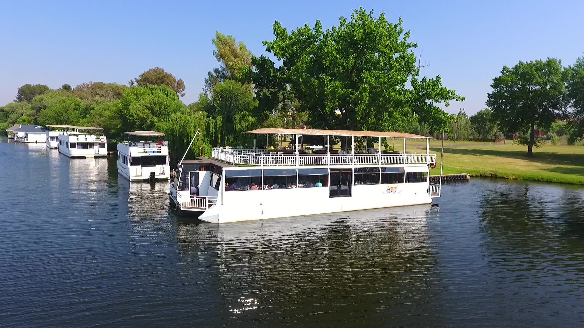 Liquid Lounge Conference Venues Vaal Triangle, Year-End Functions, Team Building Gauteng, Floating Venue.